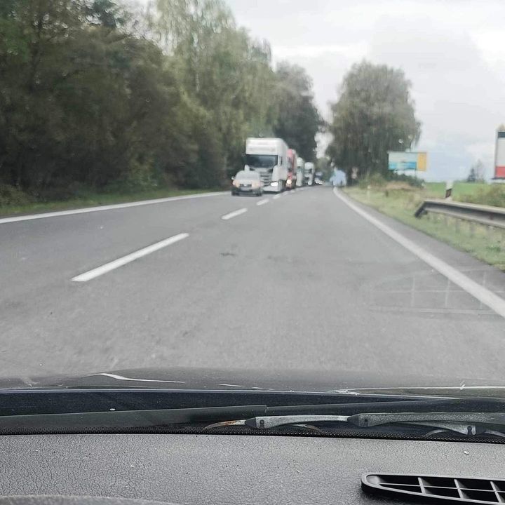 Obrázok k článku Pokazené auto na benzínke v Strečne smerom do Vrútok