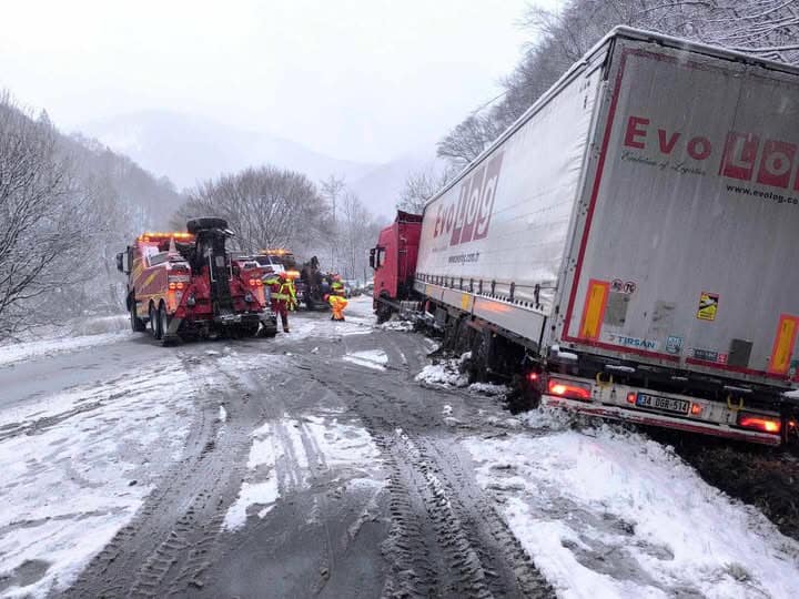 Obrázok k článku Sneženie spôsobilo komplikácie v doprave dnes ráno