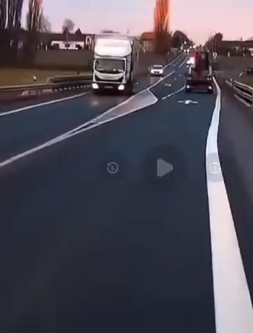 Obrázok k článku Mrazivá situácia v Česku: Záchranársky vrtuľník previezol policajtov v kritickom stave! JAZDITE S OHĽADOM NA DRUHÝCH!