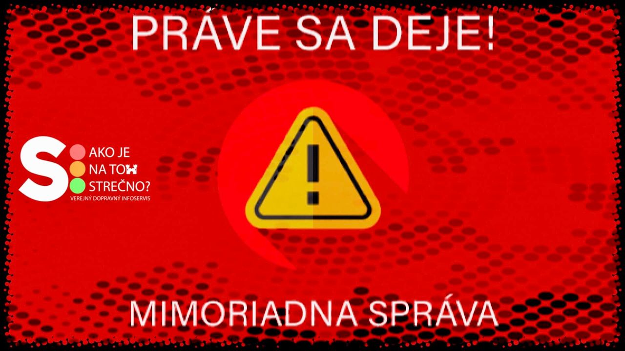 Obrázok k článku Nehoda pod hradom Strečno spôsobila kolóny smerom do Žiliny, cesta DS - ZA trvá o 45 minút dlhšie kvôli stojatej vode