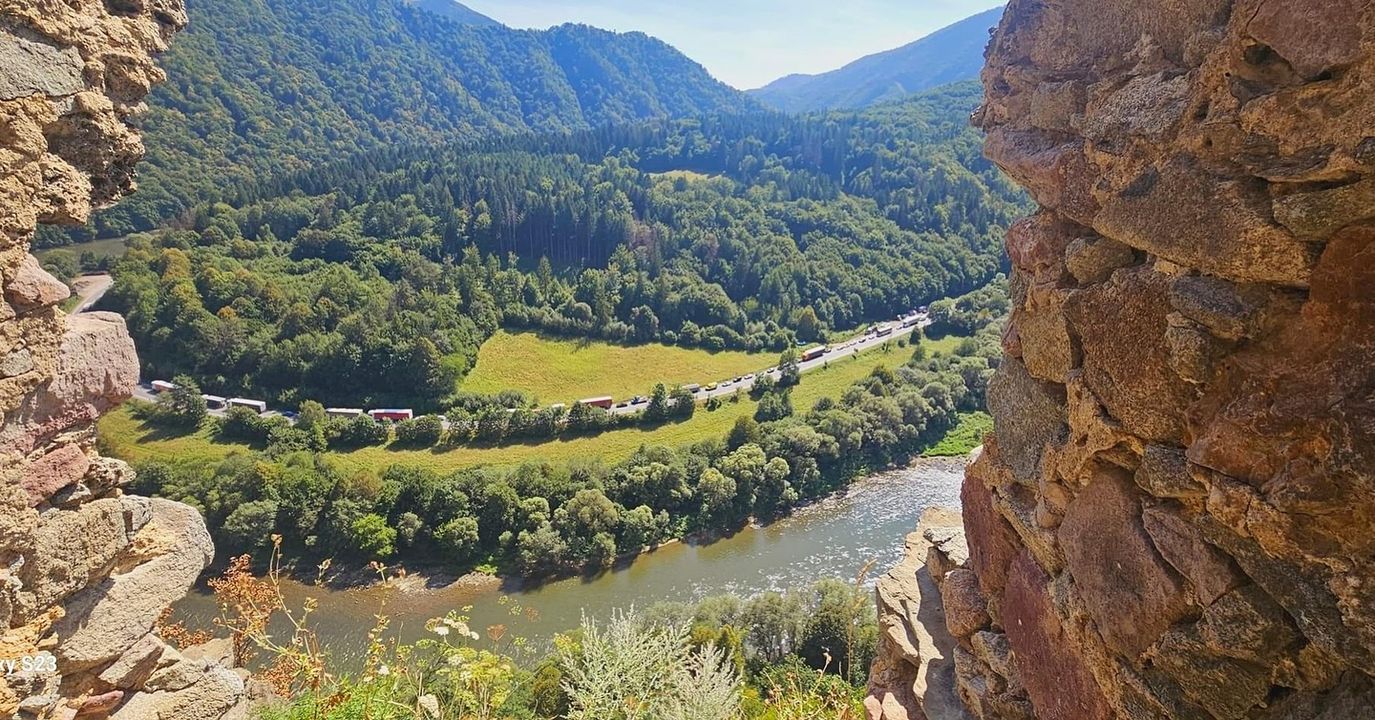 Obrázok k článku "Smer do Vrútok: Od semafora s fotografiou P. Cvenčeka"