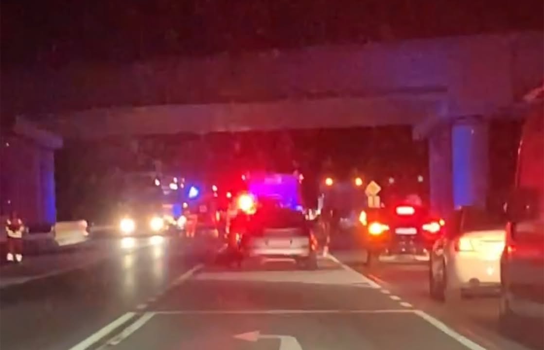 Obrázok k článku Na št.ceste I/18 pri Turanmi a Krpeľanmi došlo k smrteľnému zraneniu chodca po zrážke s automobilom, kolóny v oboch smeroch.