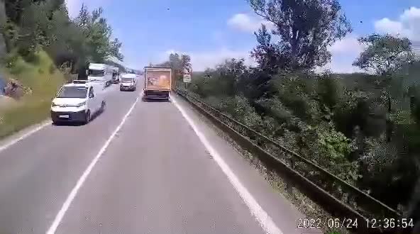 Obrázok k článku ️ DODRŽOVAŤ DOPRAVNÉ ZNAČKY SA