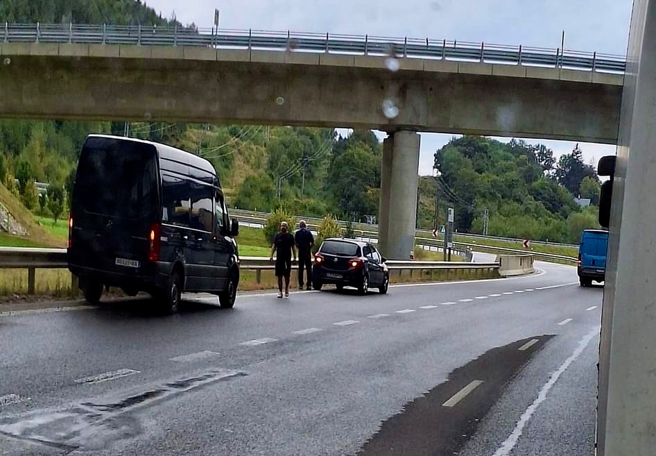 Obrázok k článku Ťukanec na výjazde na diaľnicu pod Dubnou skalou! #strečnovodiči