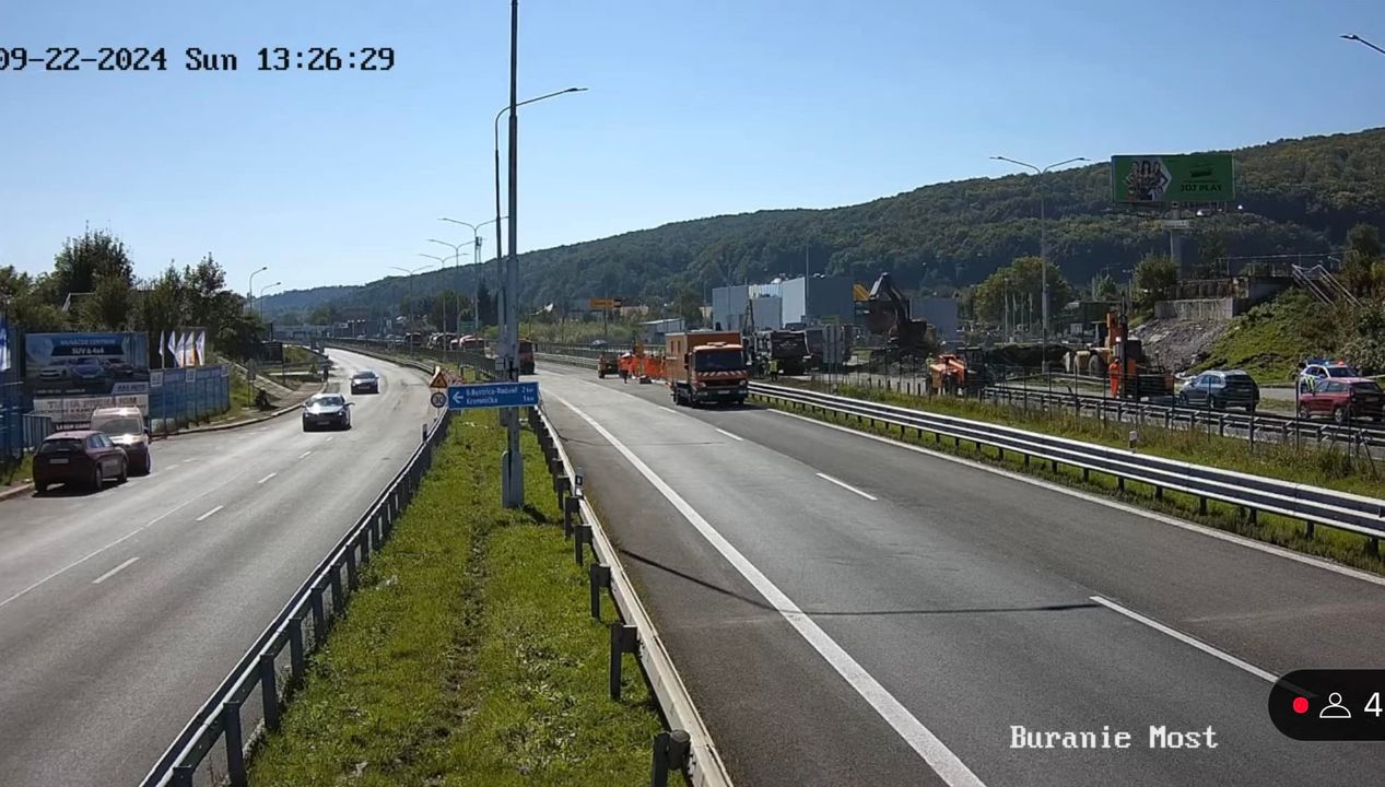 Obrázok k článku Skoro hotovo: Hlavná cesta v Banskej Bystrici je už prejazdná, R1 čoskoro nasleduje!