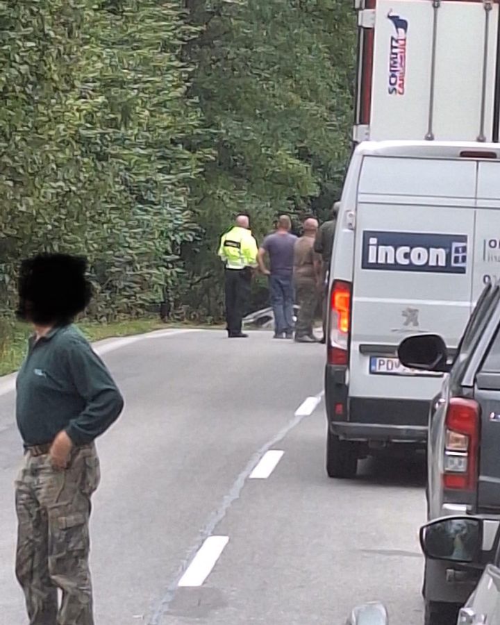 Obrázok k článku Dopravná nehoda: Smer Fačkov-Kľačno aktuálne neprejazdný, obchádzka cez Fačkov.