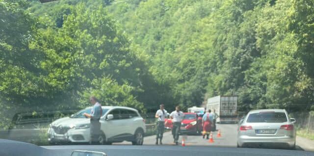 Obrázok k článku 12:05

 Polícia na mieste